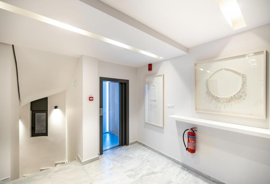 Appartamento Upscale Luxury Living In Acropolis By Neuvel Atene Esterno foto